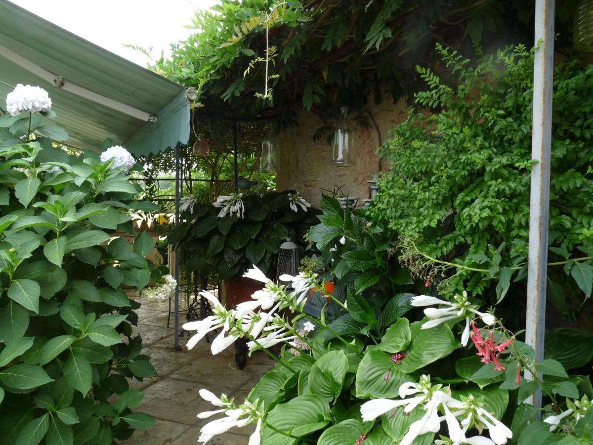 Le Pouy Bed and Breakfast Termes-d'Armagnac Exterior foto